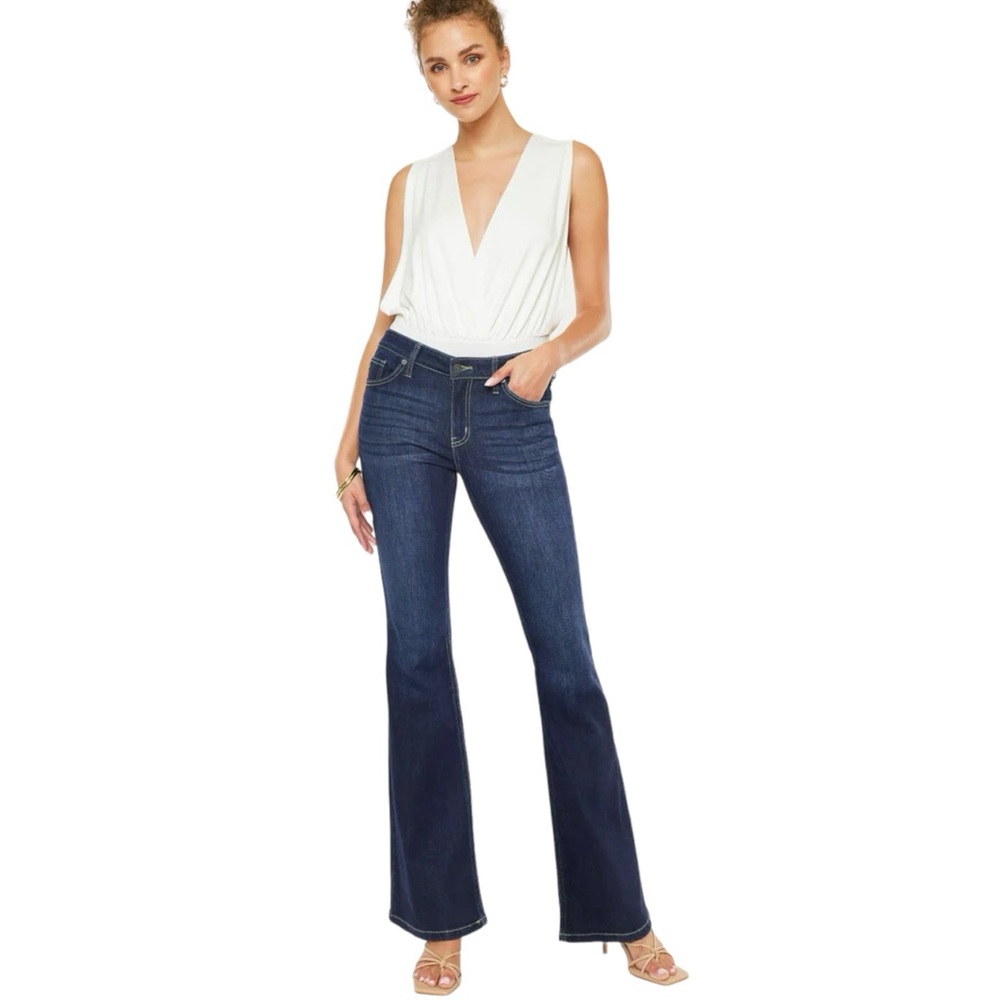 KanCan 15 (31) Trisha Mid Rise Classic Flare Jeans 33x27.5 Hemmed Stretch